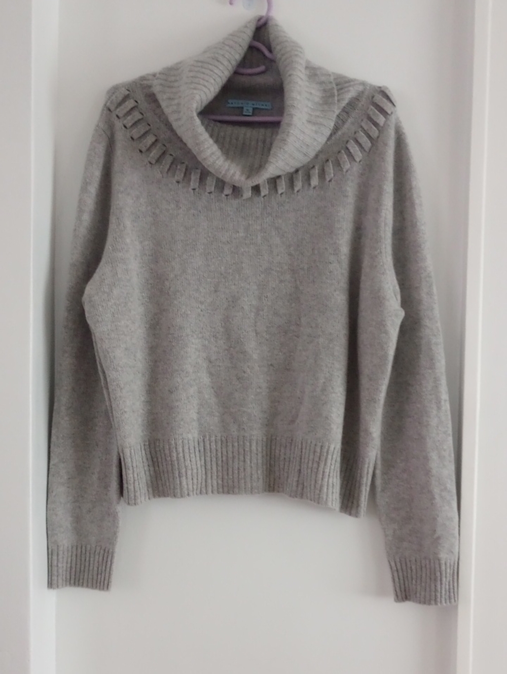 ANTONIO MELANI 100% Cashmere Gray Cowl-Neck Sweater Stitch Detailing XL